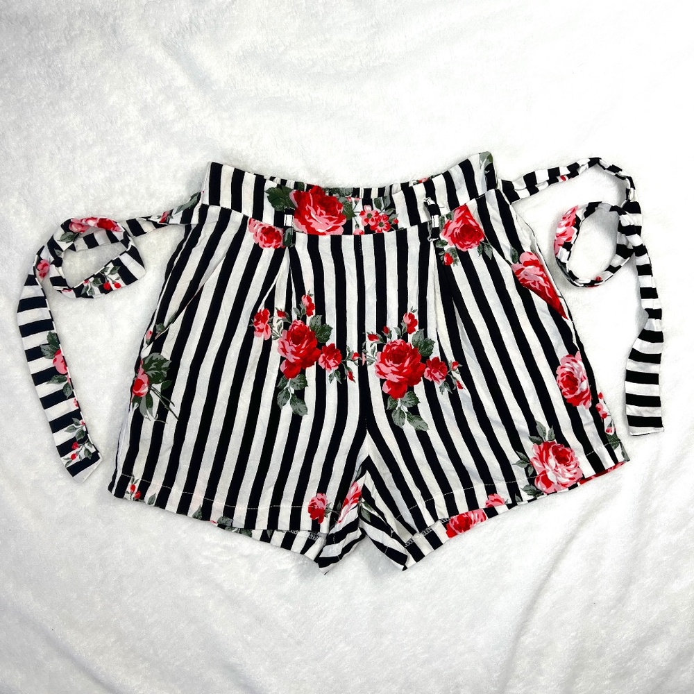 Charlotte Russe Striped Floral High-Waisted Shorts XS